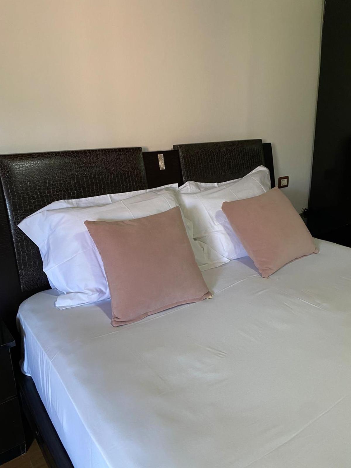 Bertis Guest House Gjirokastër Buitenkant foto